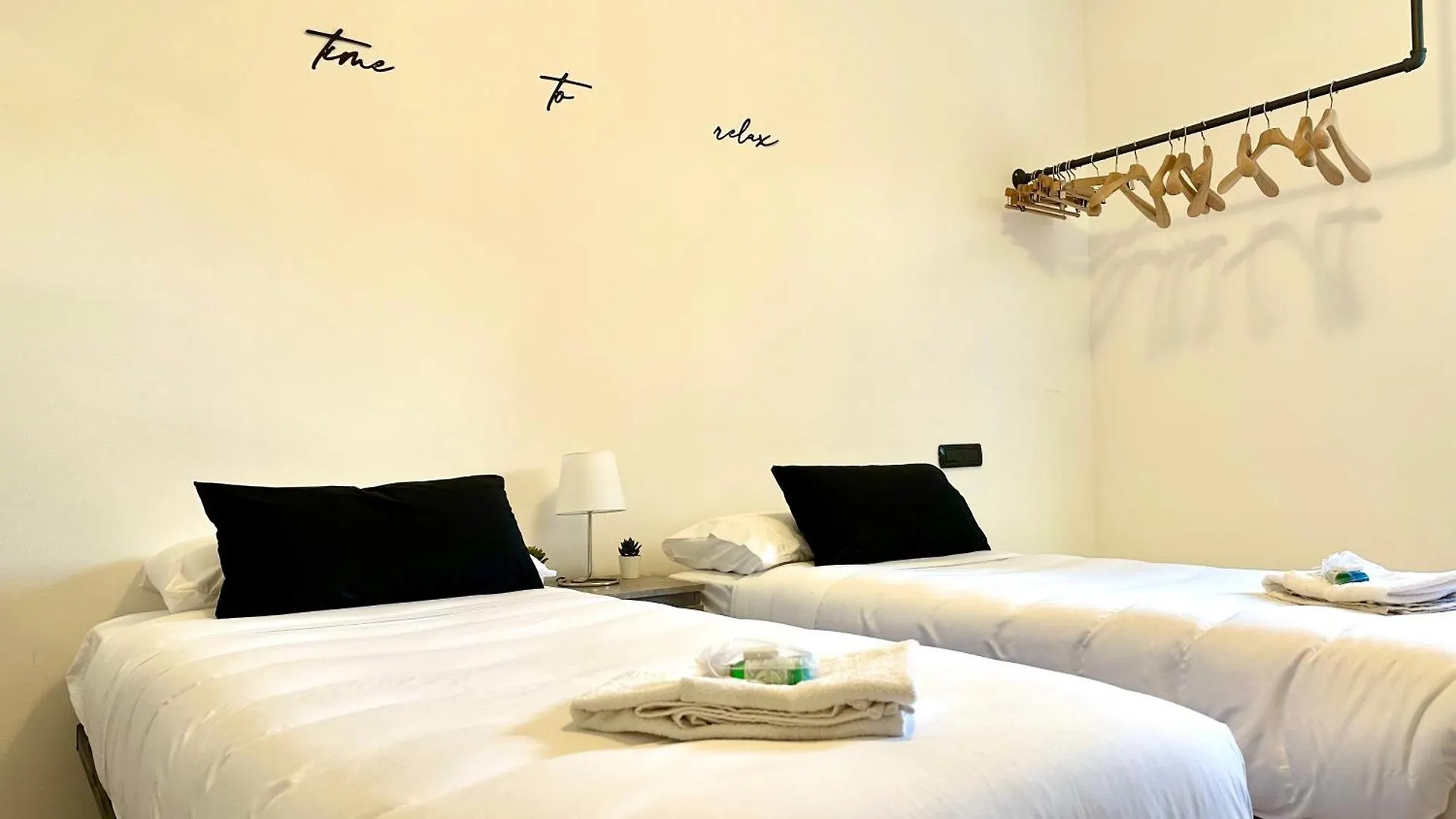Blueberry Villa - Historic Center Luino Ιταλία